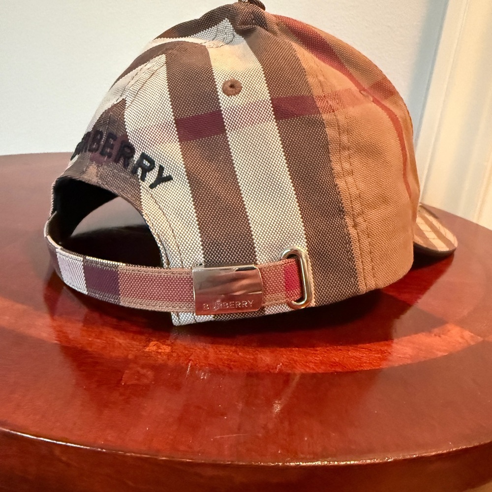 Burberry Giant Check Baseball Cap - Picture 5 of 7